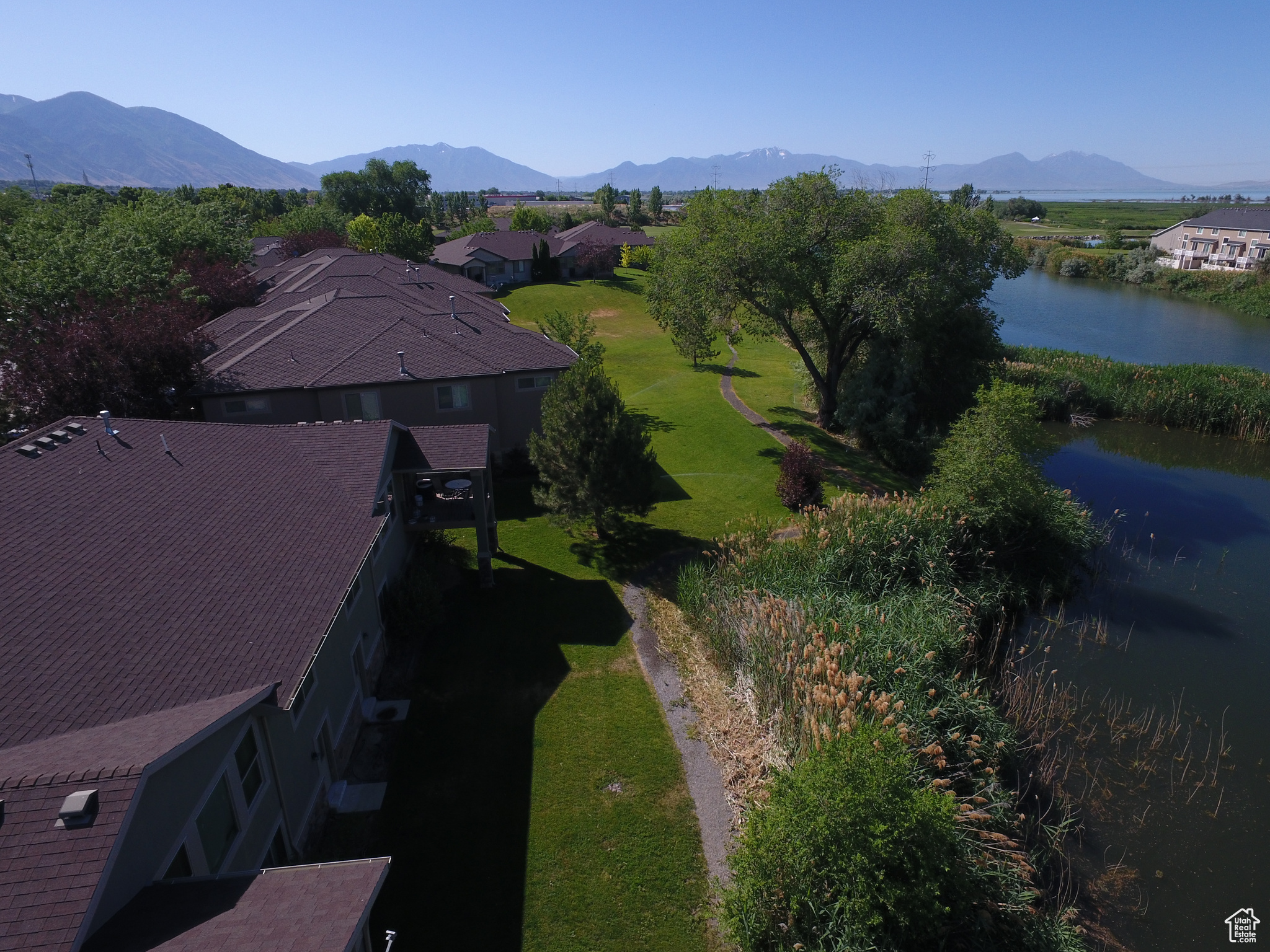 THE PONDS AT SLEEPY RIDGE - Residential Income