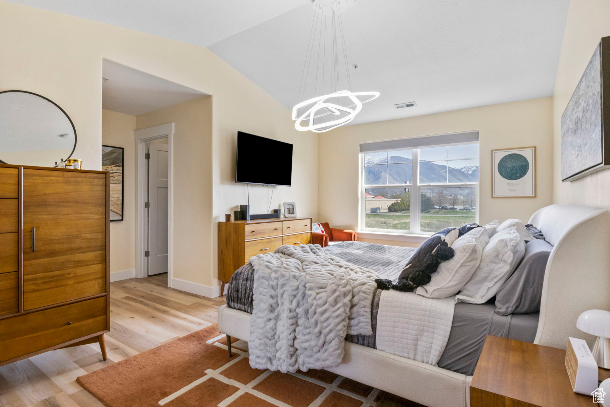 Springville, Utah 84663, United States, 3 Bedrooms Bedrooms, ,2 BathroomsBathrooms,Residential,Active,105402