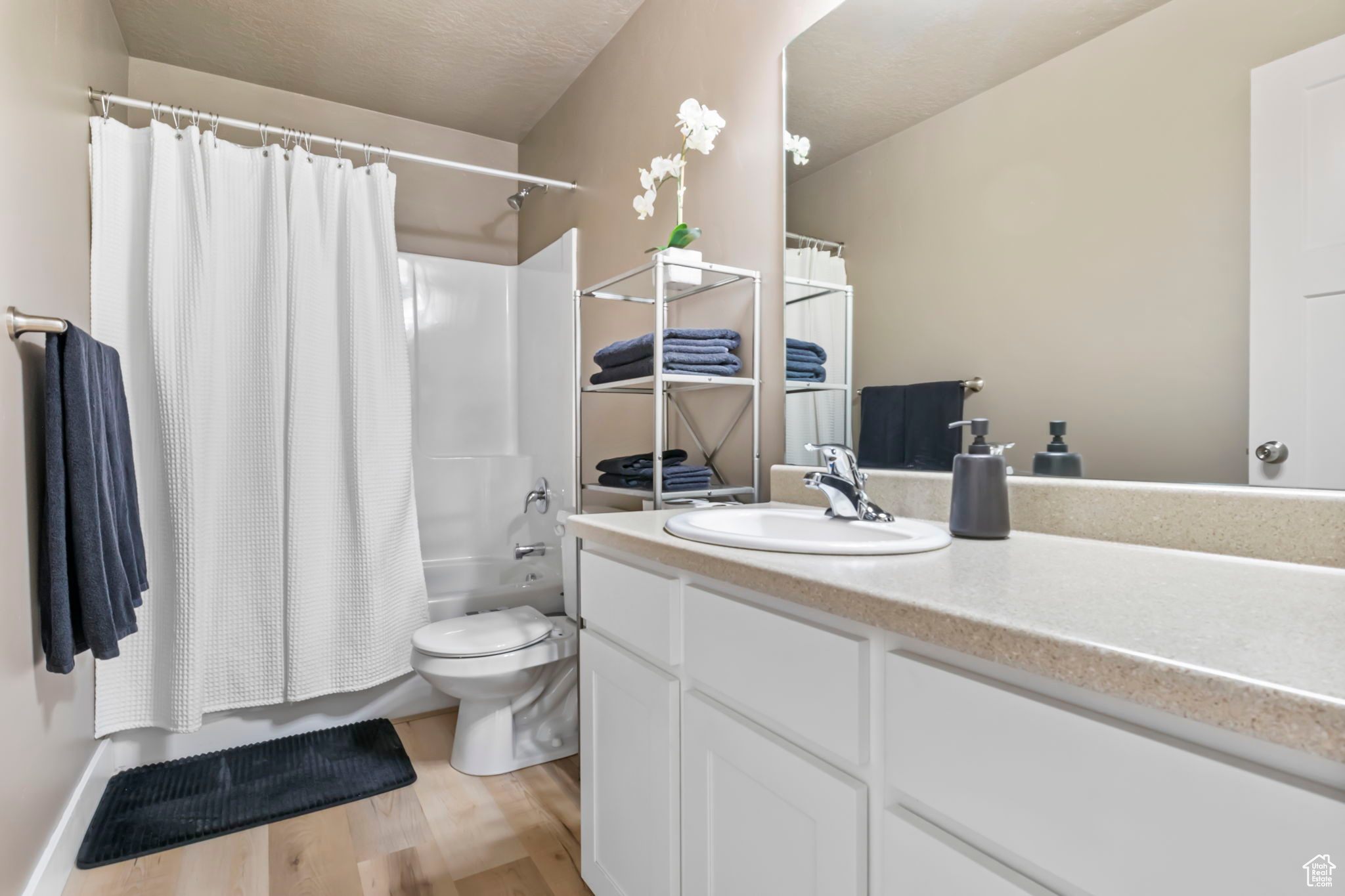 Springville, Utah 84663, United States, 3 Bedrooms Bedrooms, ,2 BathroomsBathrooms,Residential,Active,105402