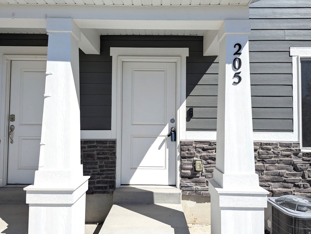 Photo of 205 E SERENITY AVE, Tooele, UT 84074 (MLS # 2167986)
