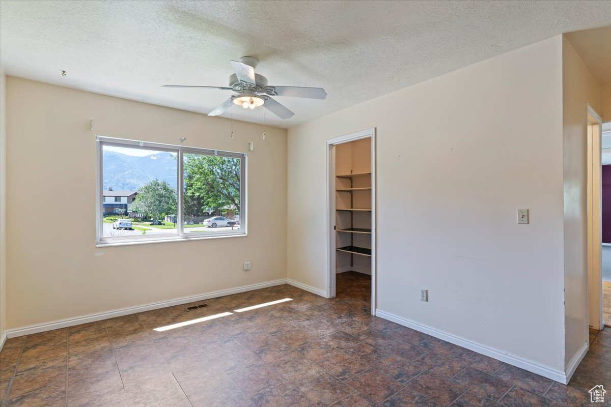 LAKEVIEW HEIGHTS - Residential