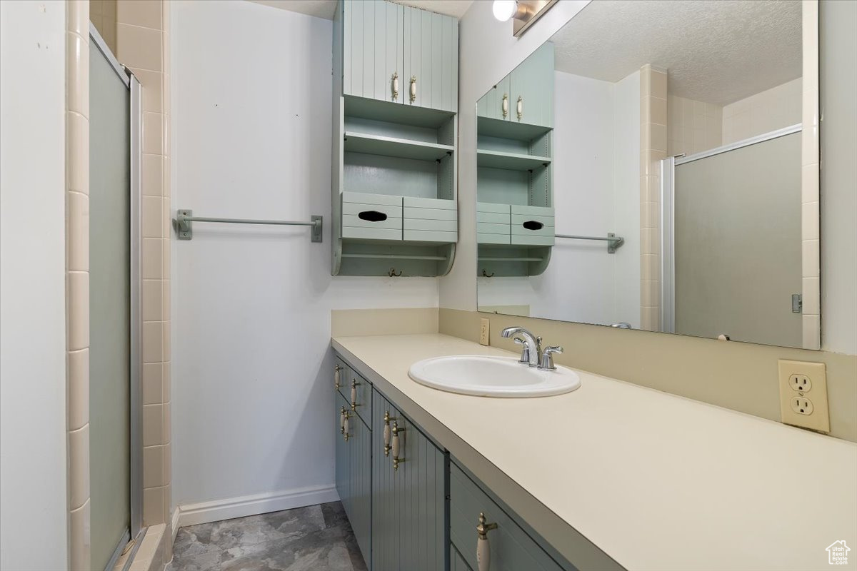 LAKEVIEW HEIGHTS - Residential
