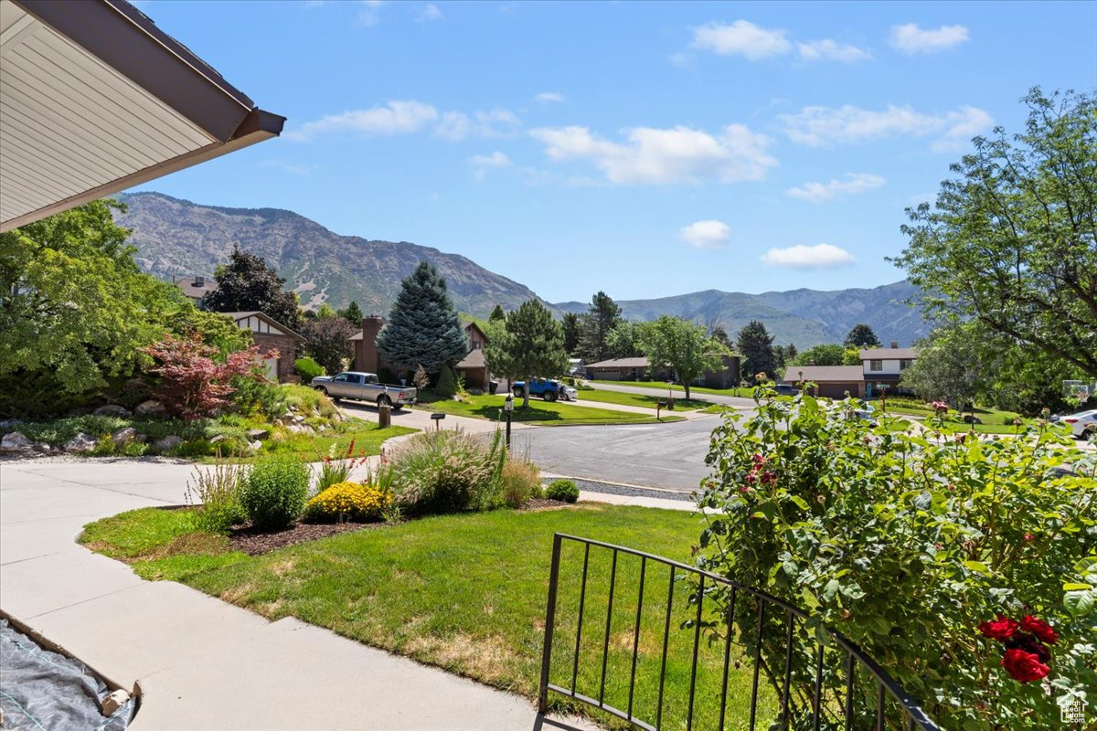 LAKEVIEW HEIGHTS - Residential