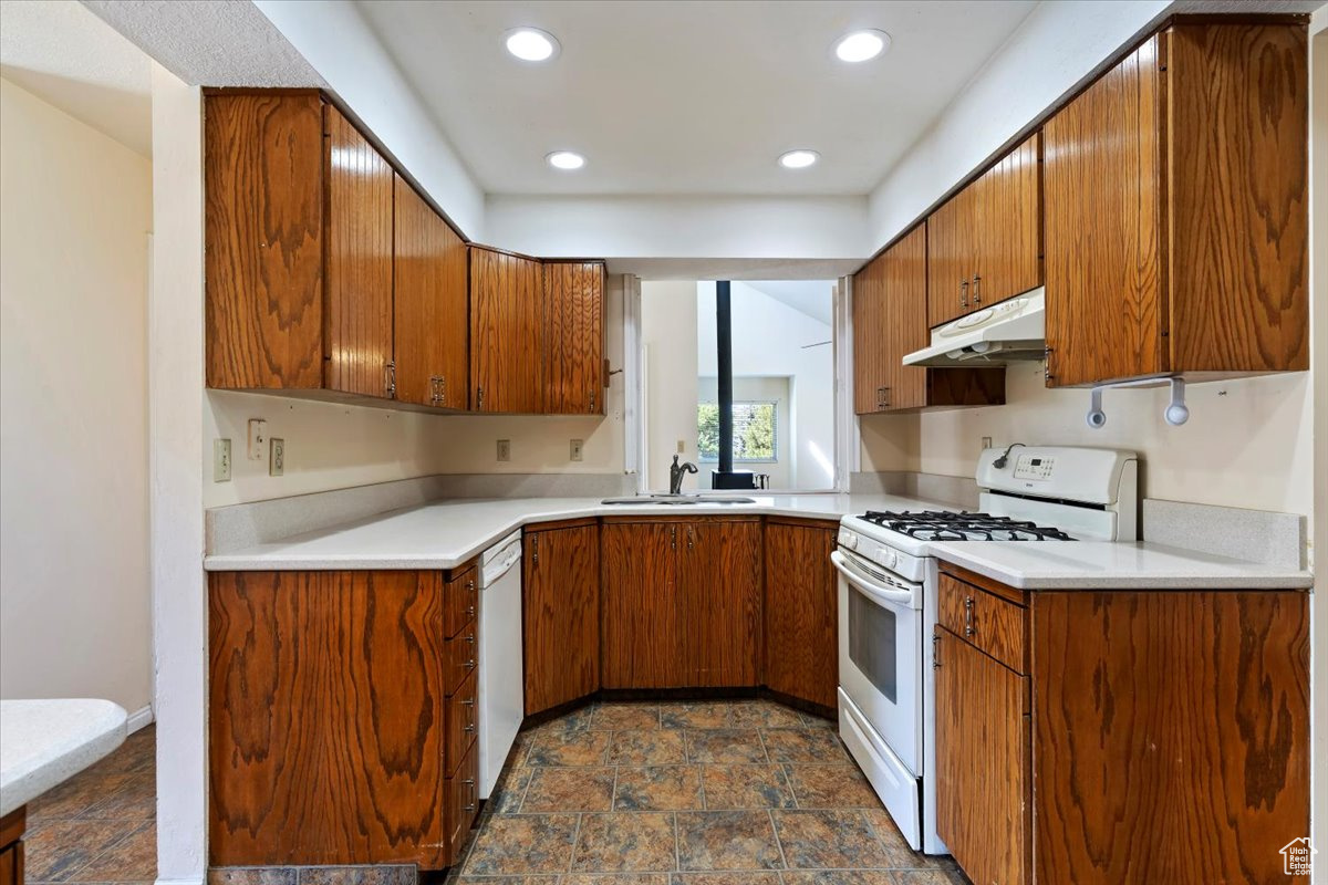 LAKEVIEW HEIGHTS - Residential