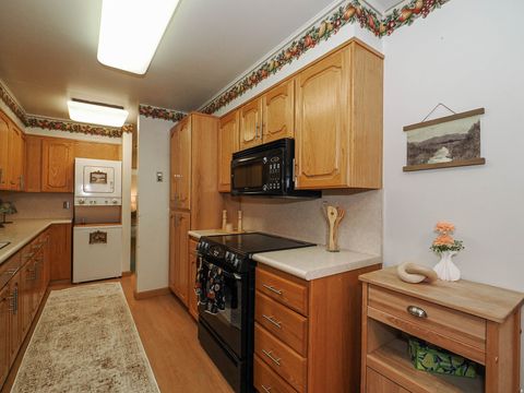 Tiny photo for 2278 E CARRIAGE LN S, Holladay, UT 84117 (MLS # 2138096)