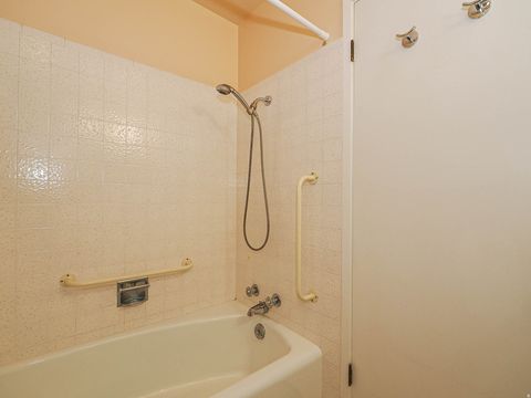 Tiny photo for 2278 E CARRIAGE LN S, Holladay, UT 84117 (MLS # 2138096)