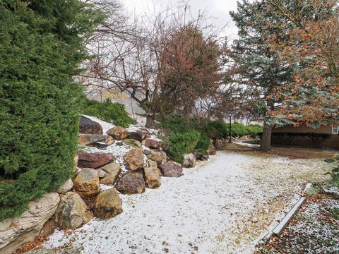 Tiny photo for 2278 E CARRIAGE LN S, Holladay, UT 84117 (MLS # 2138096)