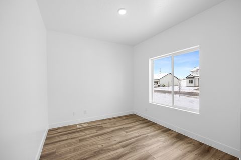 Tiny photo for 1656 S WINDSONG DR #366, Santaquin, UT 84655 (MLS # 2151320)
