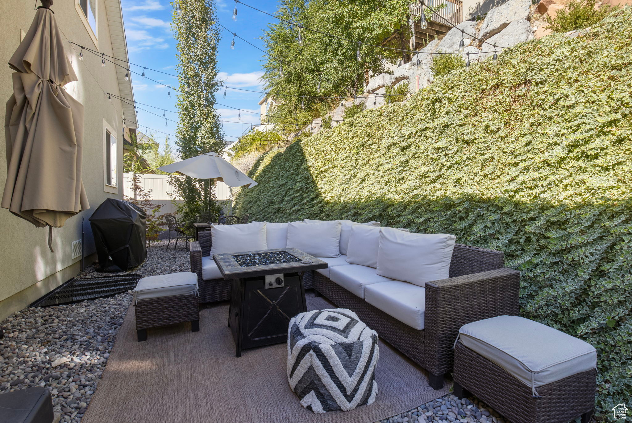 THE CEDARS AT CEDAR HILLS - Residential