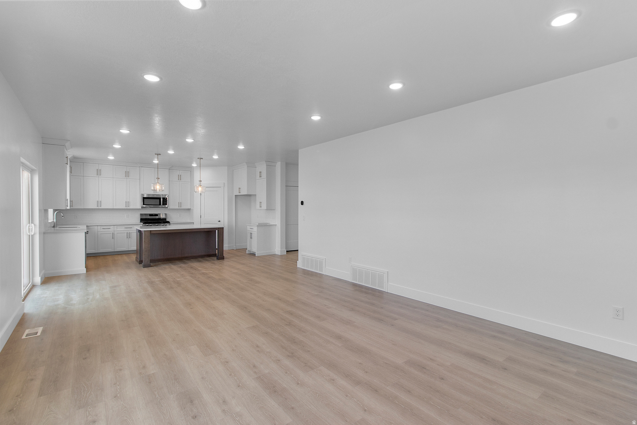 RIVER'S EDGE - Residential