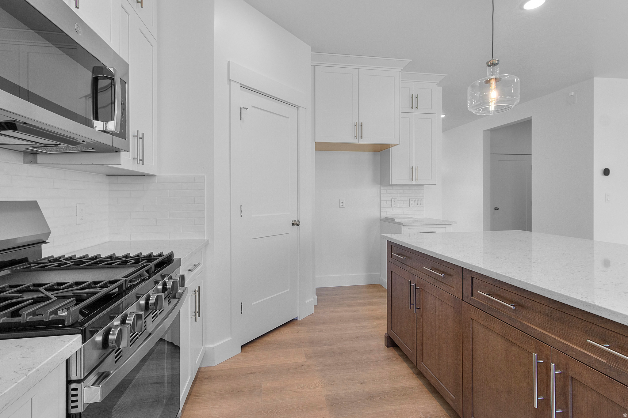 RIVER'S EDGE - Residential