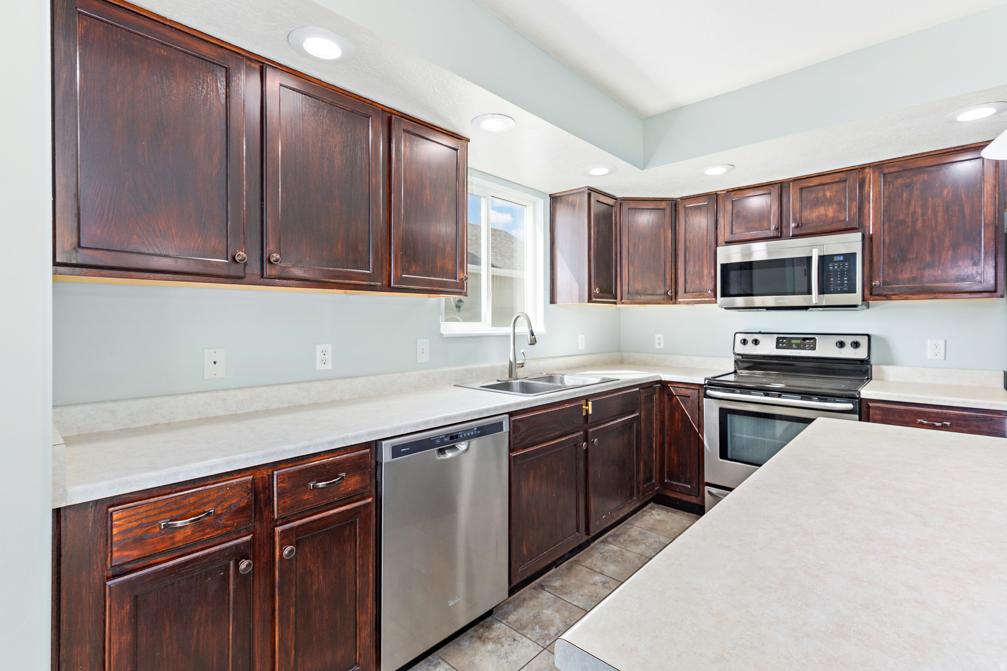 HARVEST HILLS - Residential