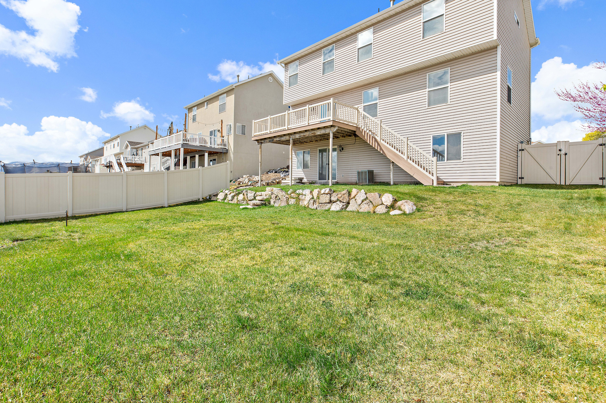 HARVEST HILLS - Residential