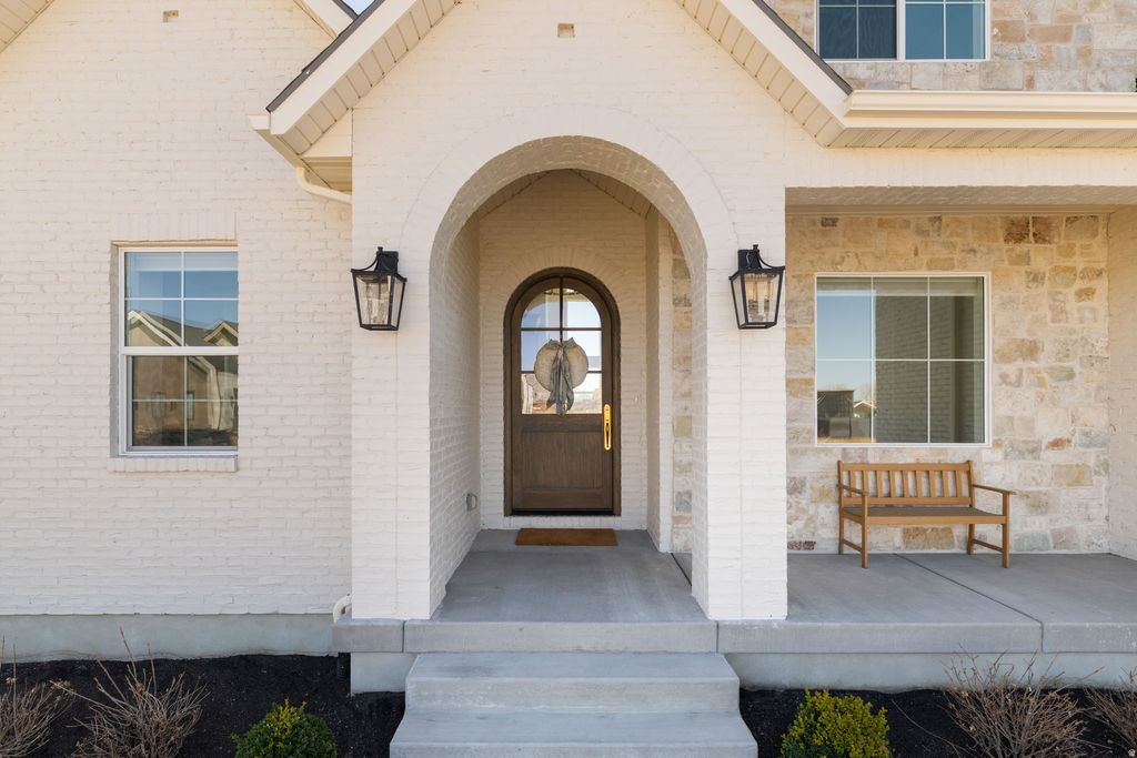 Photo of 2175 W COLONY POINTE DR N, Lehi, UT 84043 (MLS # 2146082)