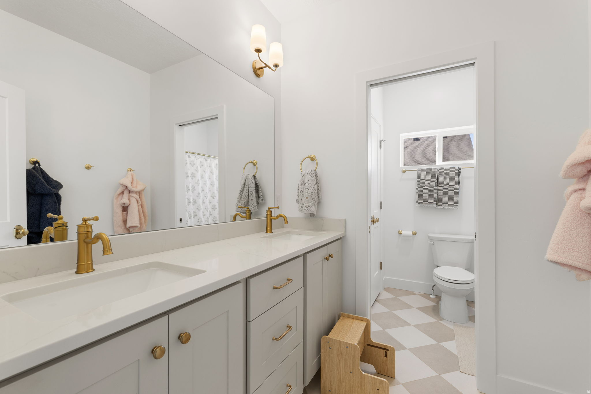 COLONY POINTE IN LEHI / BECKS LANDING - Residential