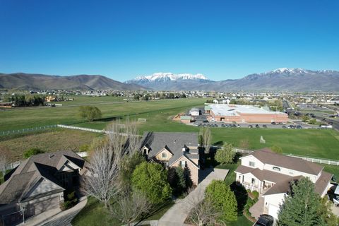 Tiny photo for 1008 COBBLESTONE DR, Heber City, UT 84032 (MLS # 2153837)