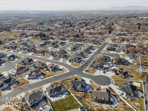 Tiny photo for 2856 N 1175 E, North Ogden, UT 84414 (MLS # 2133842)