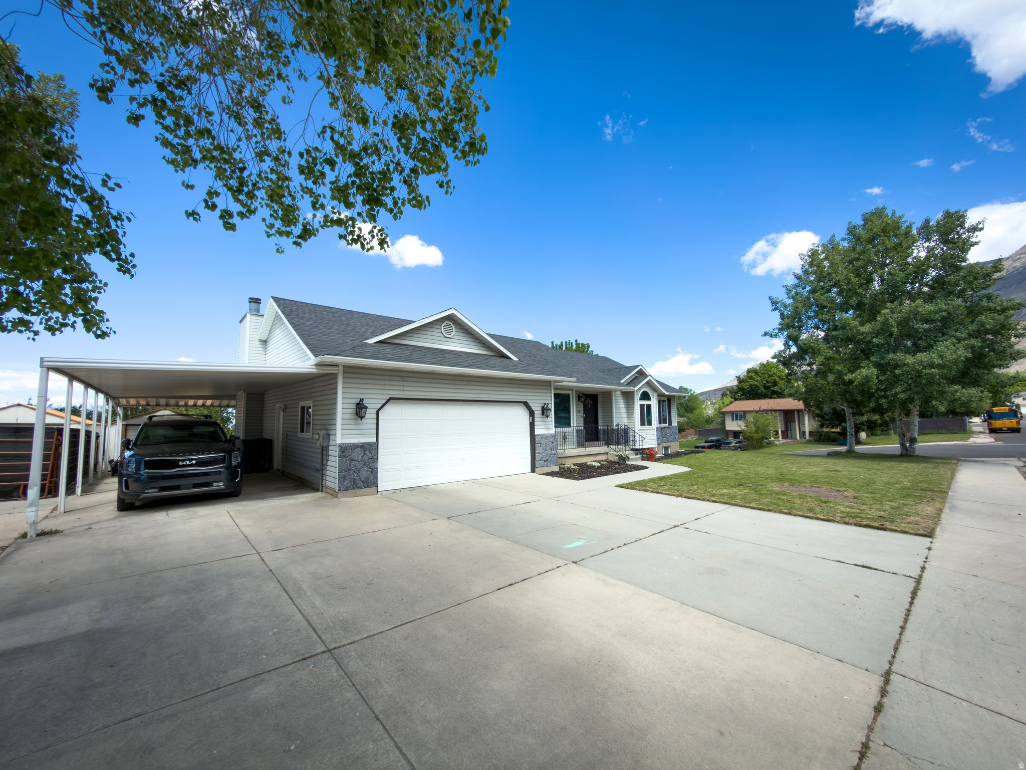 HERITAGE HILLS - Residential