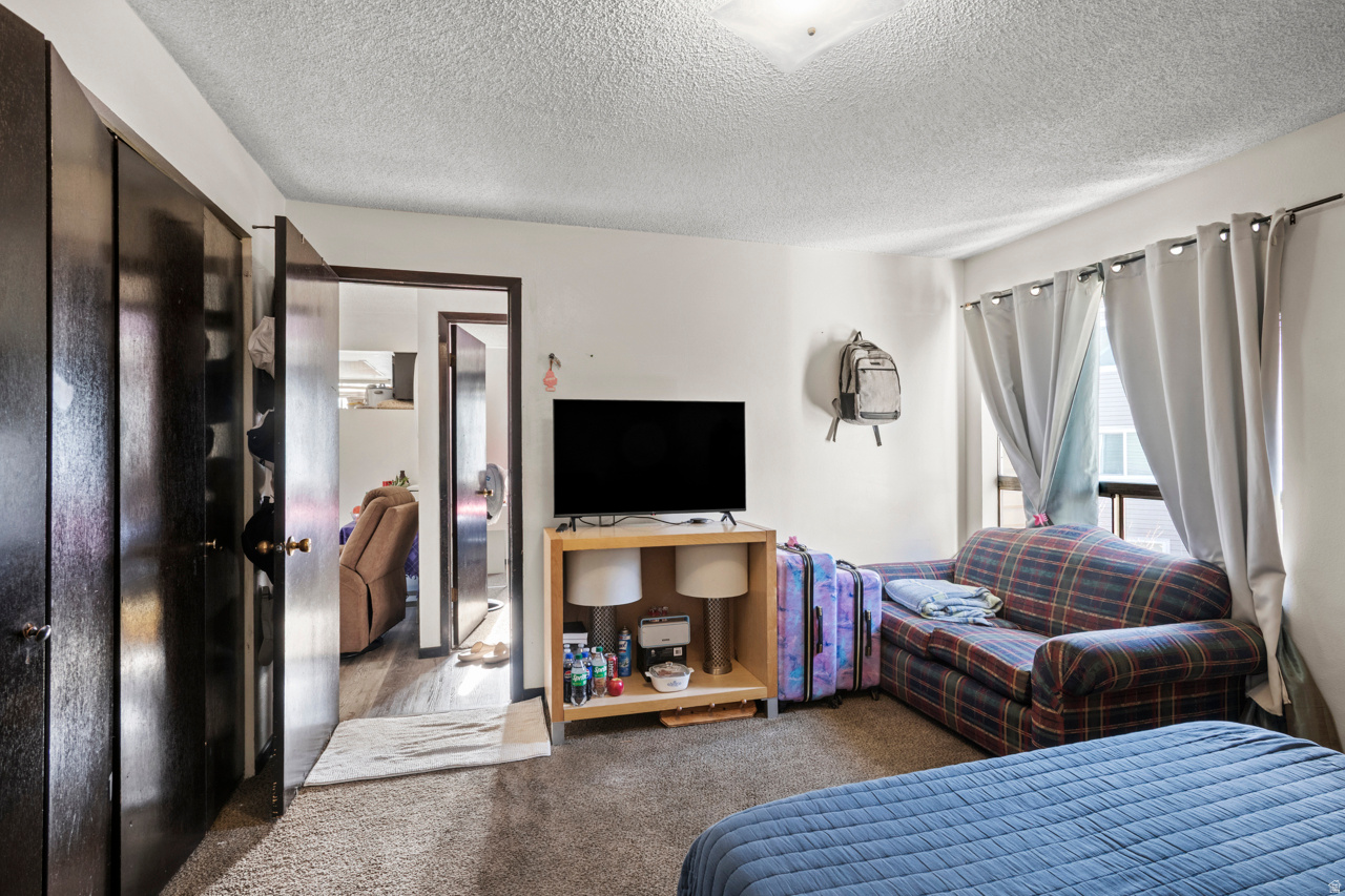 QUAILBROOK EAST - Residential