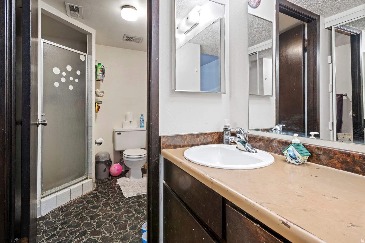 QUAILBROOK EAST - Residential