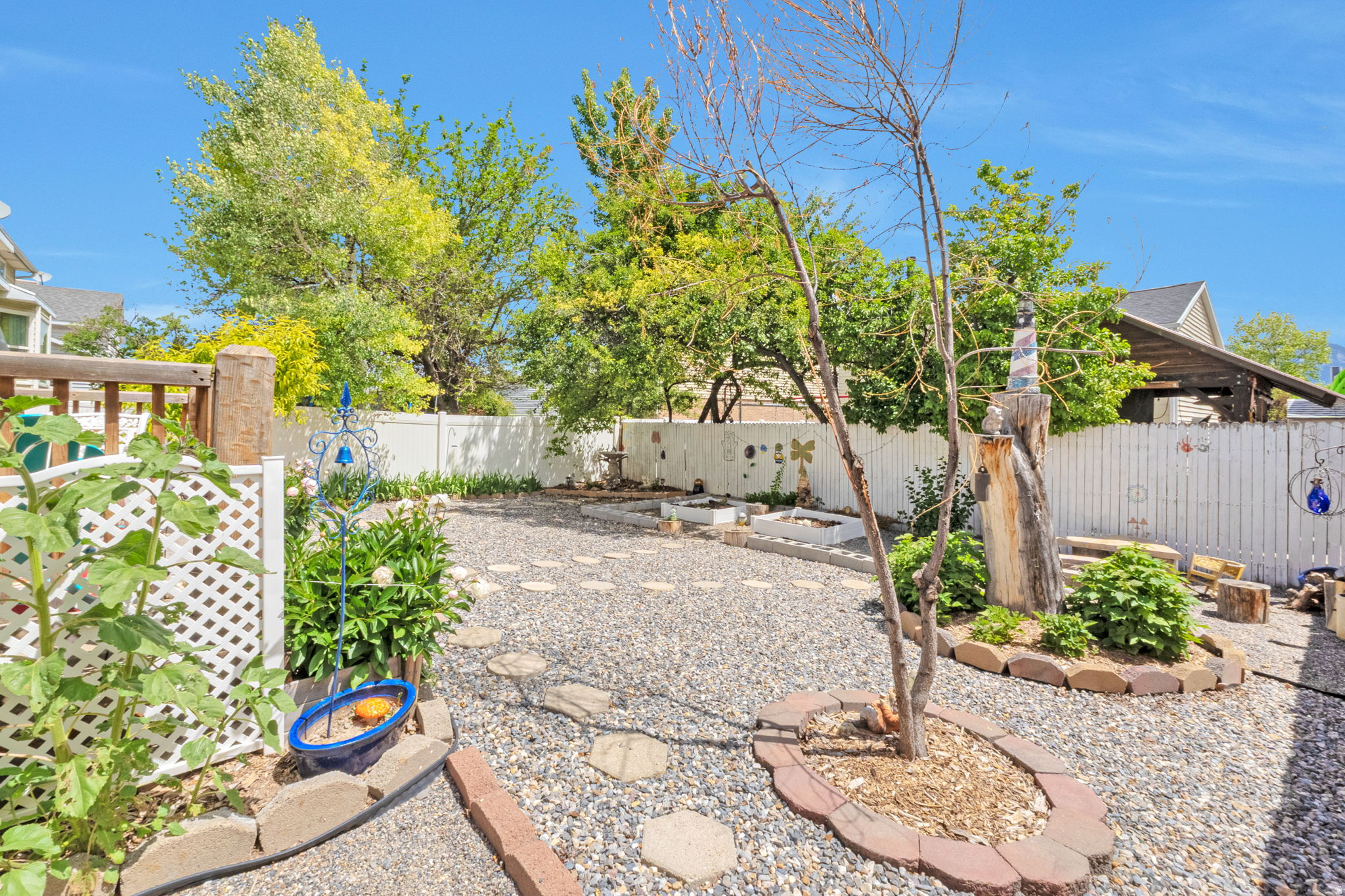 RIVER RIDGE - Residential