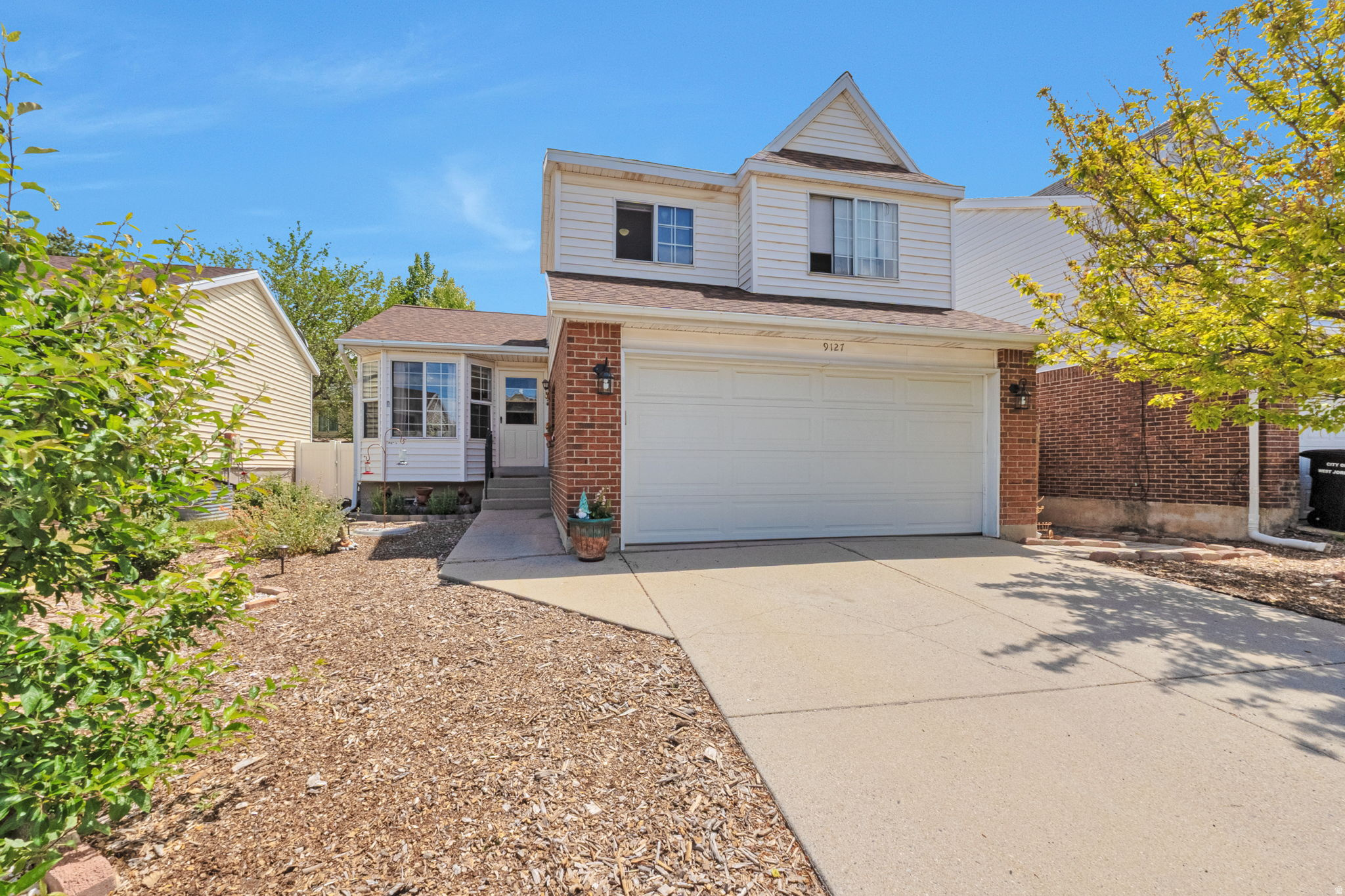 RIVER RIDGE - Residential