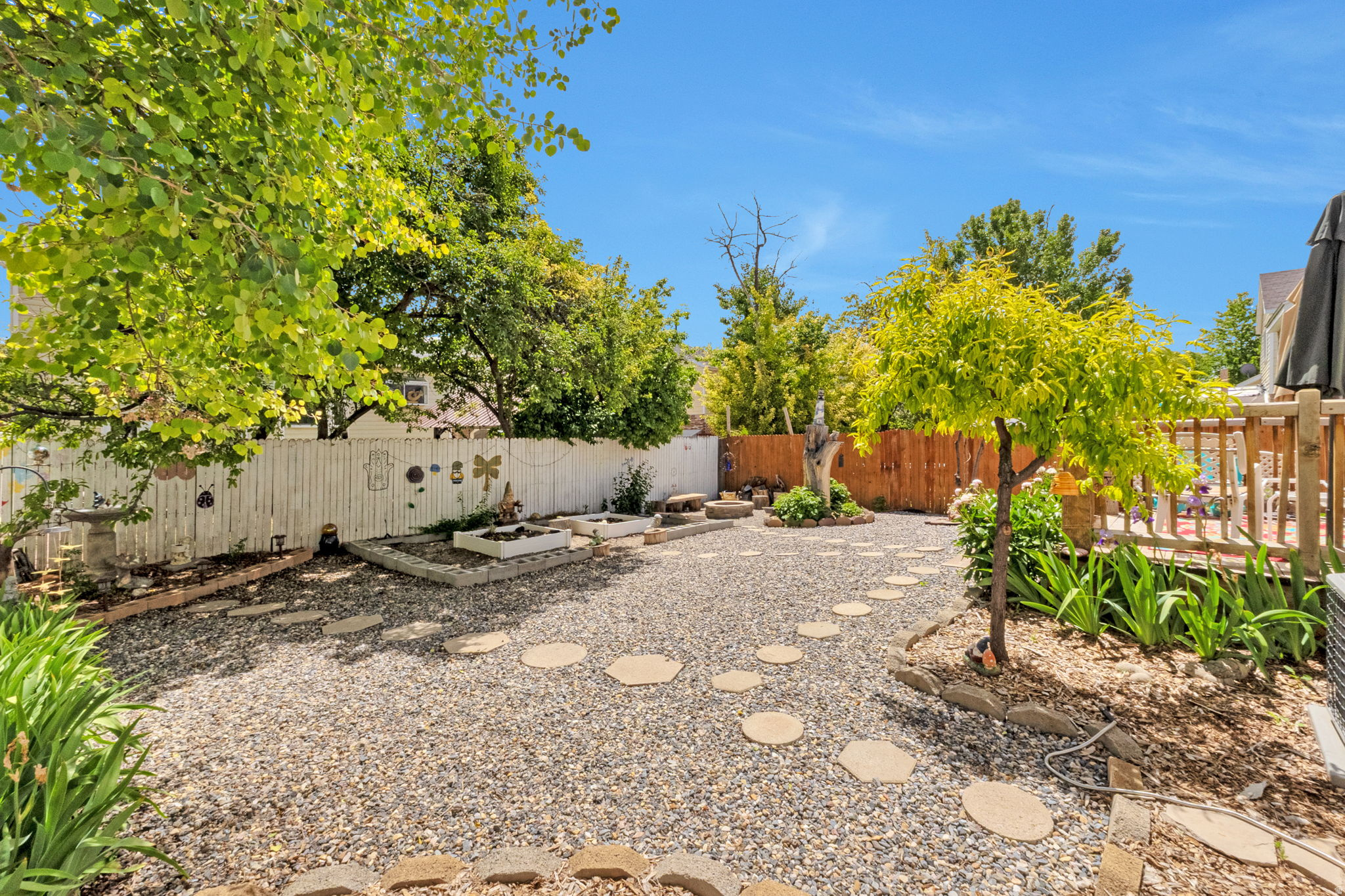 RIVER RIDGE - Residential