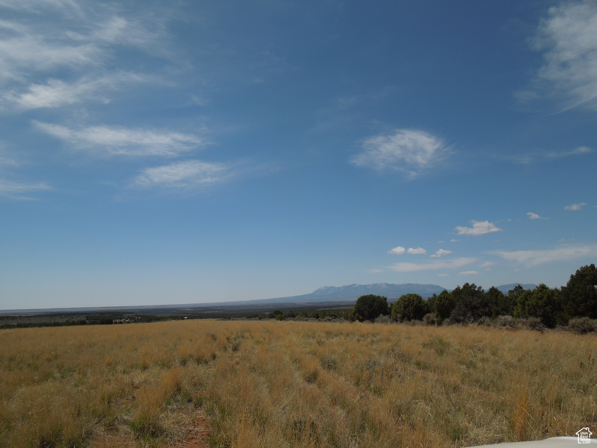 SUNRISE COUNTRY - Land