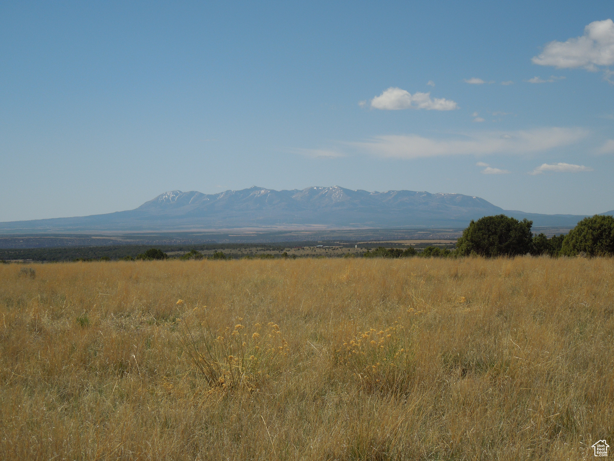 SUNRISE COUNTRY - Land