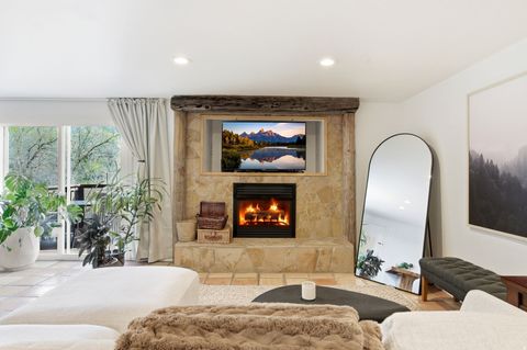 Tiny photo for 2092 E 11270 S, Sandy, UT 84092 (MLS # 2149378)