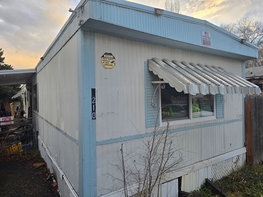 TRAILER FOR SALE: NO REAL PROPERTY. This trailer for sale can be moved or a buyer can apply for lot approval at Central Park Trailers on Carbonville road. PLEASE, do not disturb tenant. 3 bed 2 bath. New furnace. new crawlspace insulation and plumbing. Trailer will still need some lovin but is insulated well and very functional. Owner has put a lot of work into it. 2 exterior doors to be replaced soon. nice lot in the park with room outside to grow. NO HOA but the lot rents for aprox $411/month. Gas and electric still to be paid by tenant. Square footage figures are provided as a courtesy estimate only and were obtained from ESTIMATES.  Buyer is advised to obtain an independent measurement.