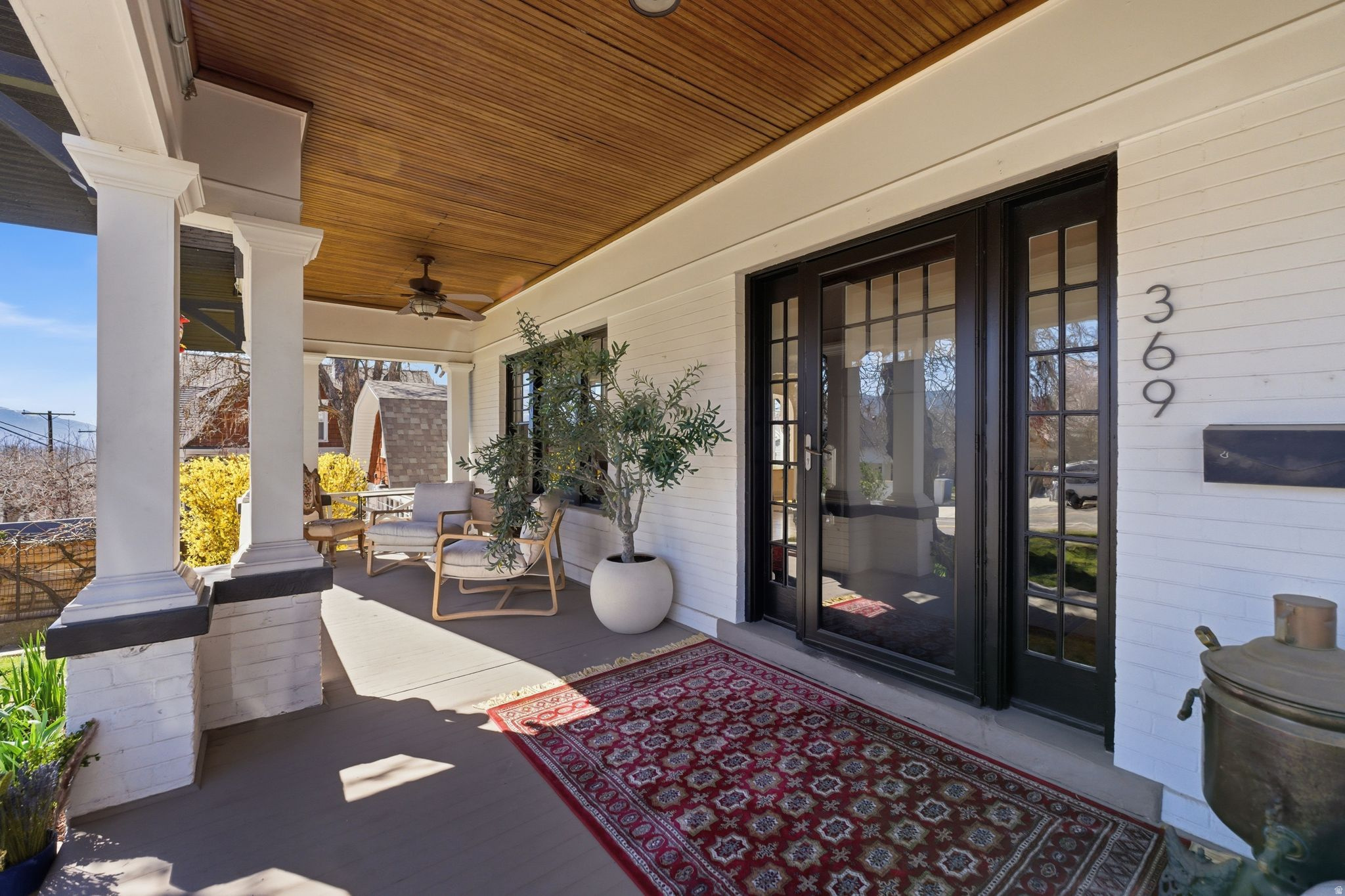 AVENUES - Residential