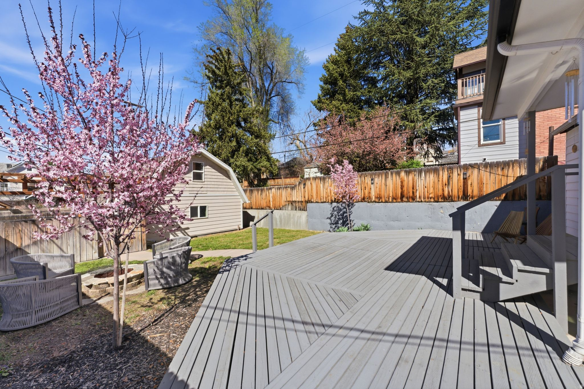 AVENUES - Residential