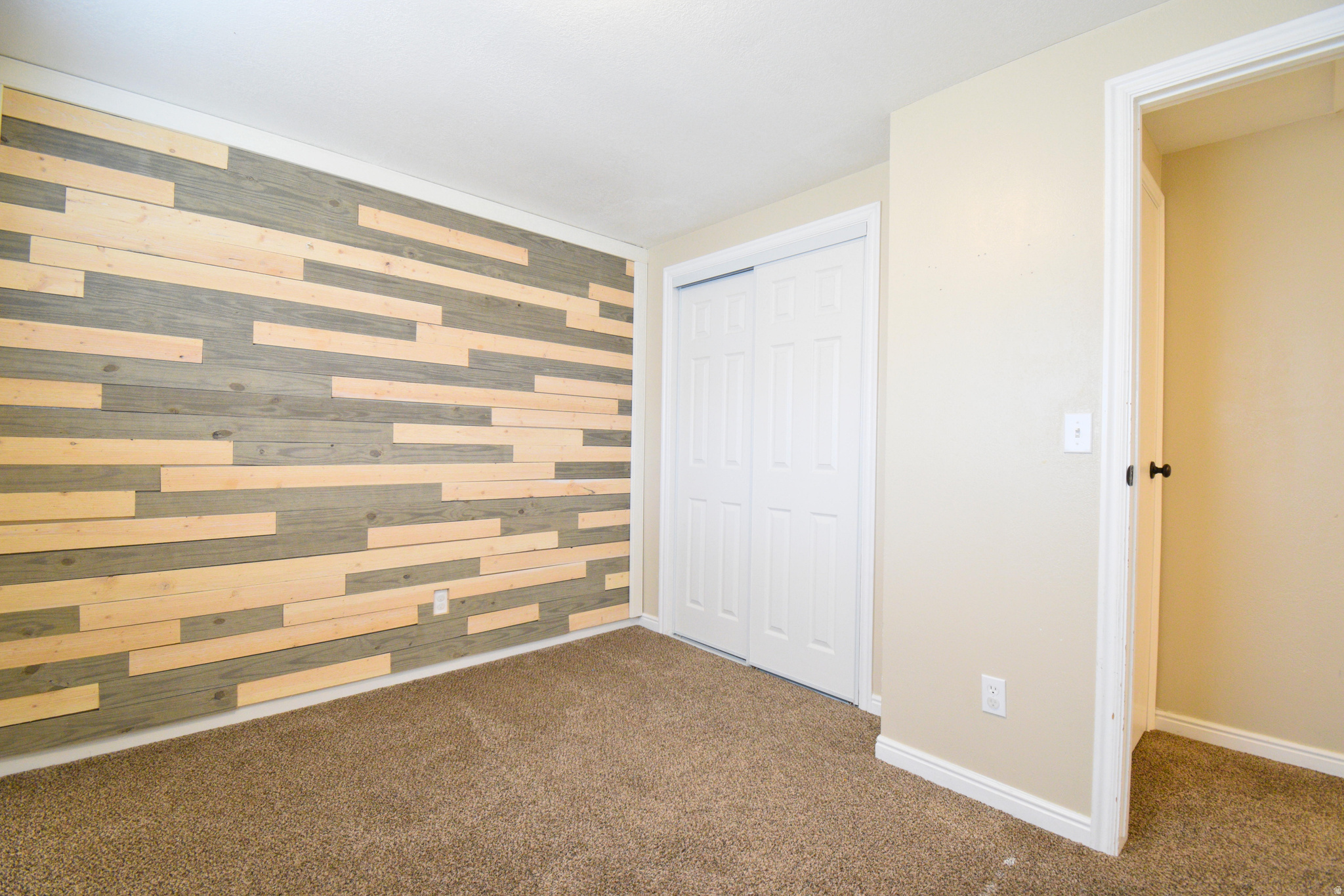 COUNTRY ROAD HAVEN - Residential