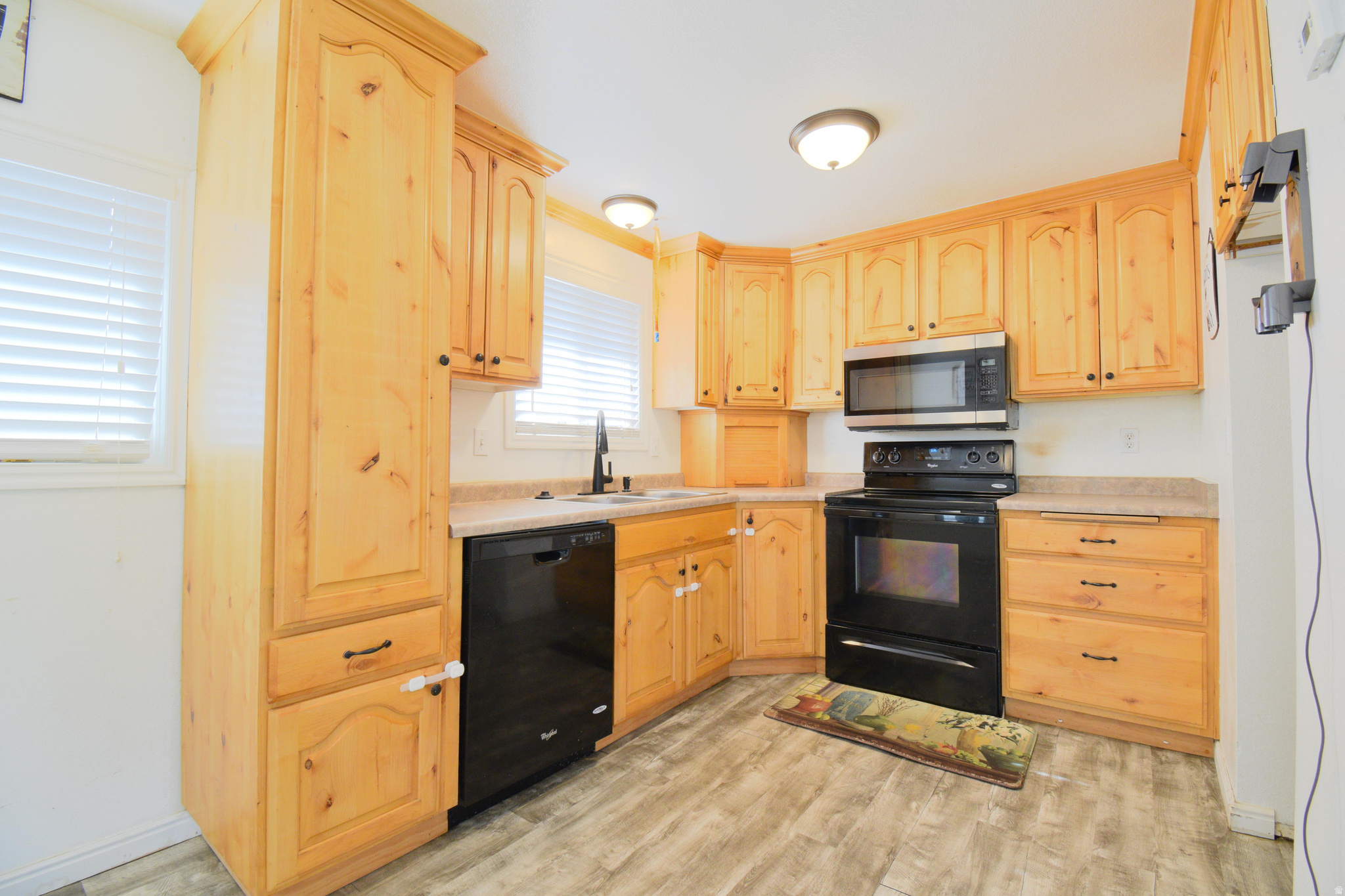 COUNTRY ROAD HAVEN - Residential