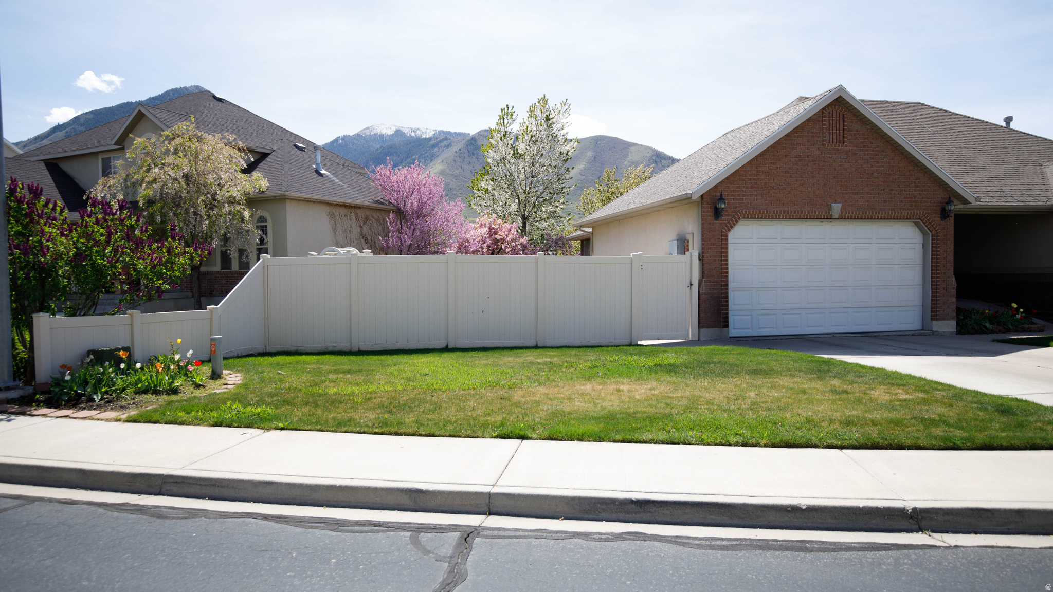 FAIRWAY MEADOWS - Residential