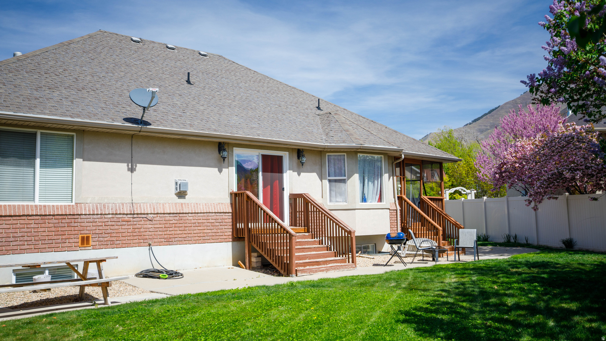 FAIRWAY MEADOWS - Residential