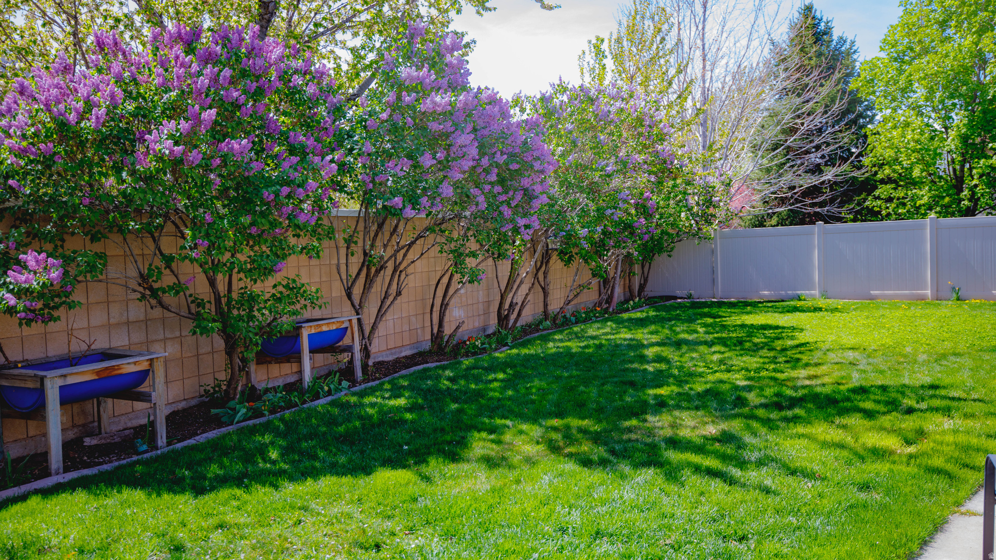 FAIRWAY MEADOWS - Residential