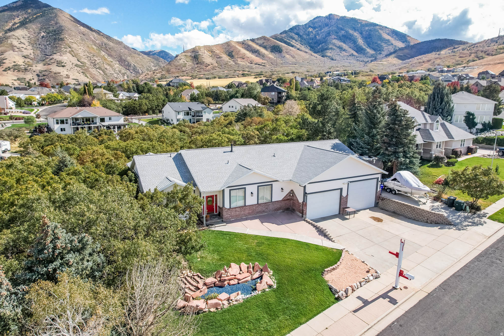 DEER HOLLOW SUB - Residential