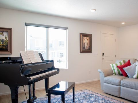 Tiny photo for 252 N SALTY LN, Saratoga Springs, UT 84045 (MLS # 2148271)