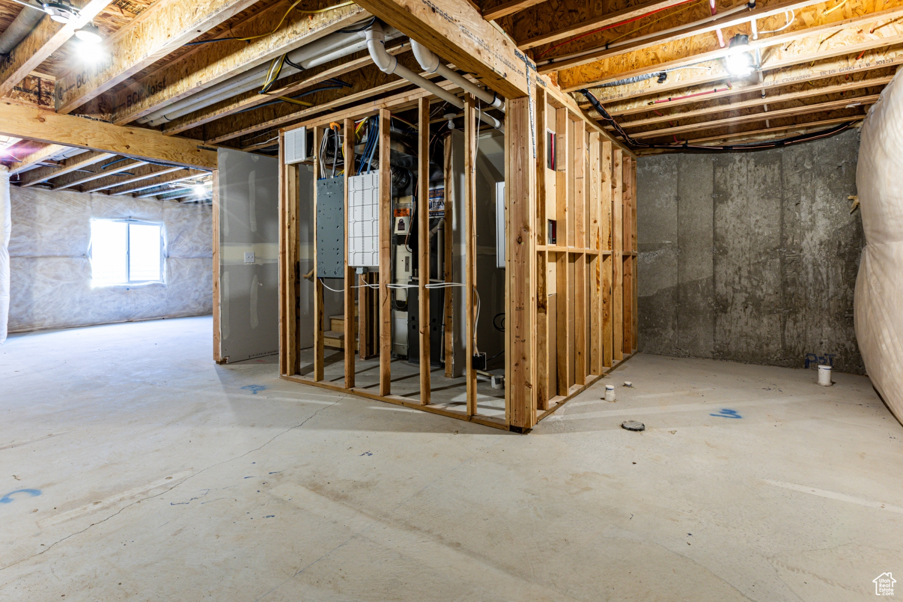 LLENNAR AT JORDANELLE RIDGE - Residential Lease