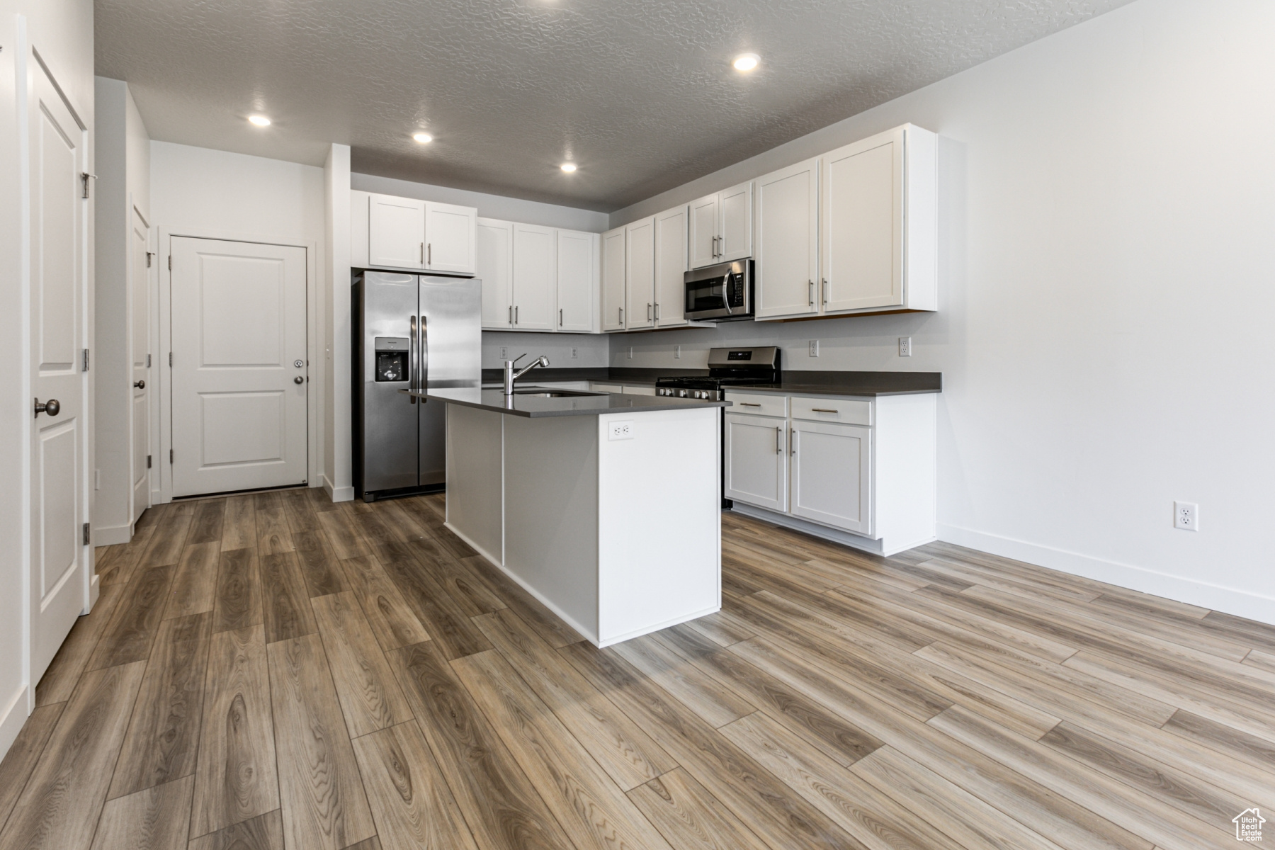 LLENNAR AT JORDANELLE RIDGE - Residential Lease