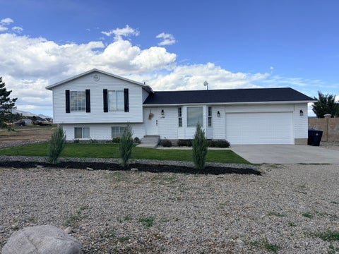 Homes For Sale - 7162 W Gina Rd<br/> Herriman, UT 84096