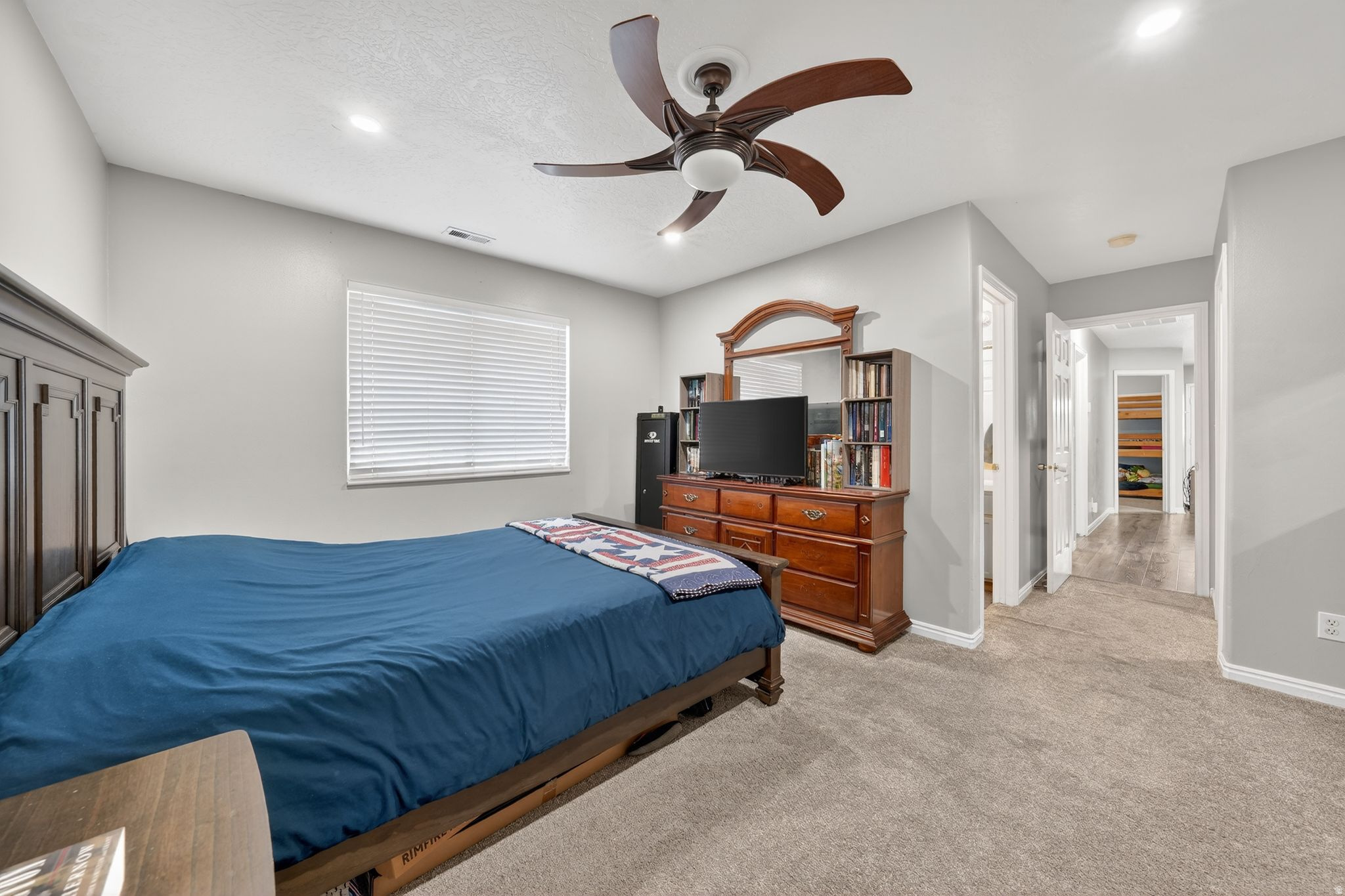 SADDLE ROCK RANCH - Residential