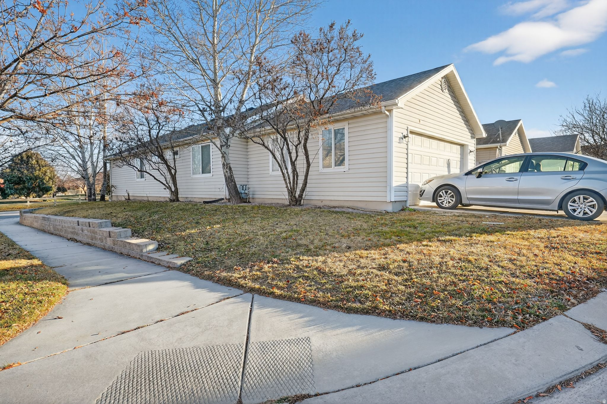 SADDLE ROCK RANCH - Residential