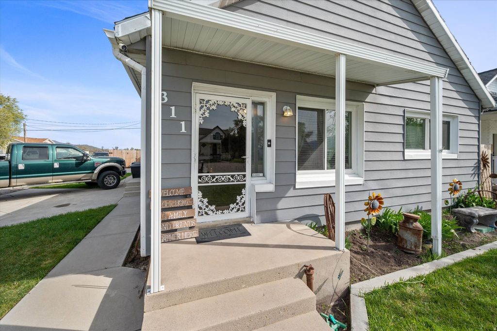 Photo of 311 E FACTORY ST. St, Garland, UT 84312 (MLS # 2151847)