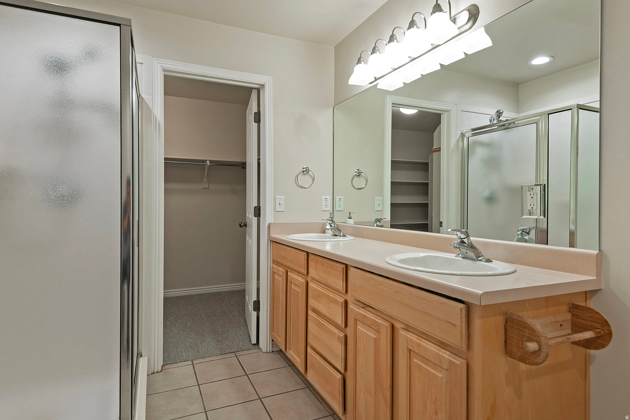 MAPLE RIDGE - Residential