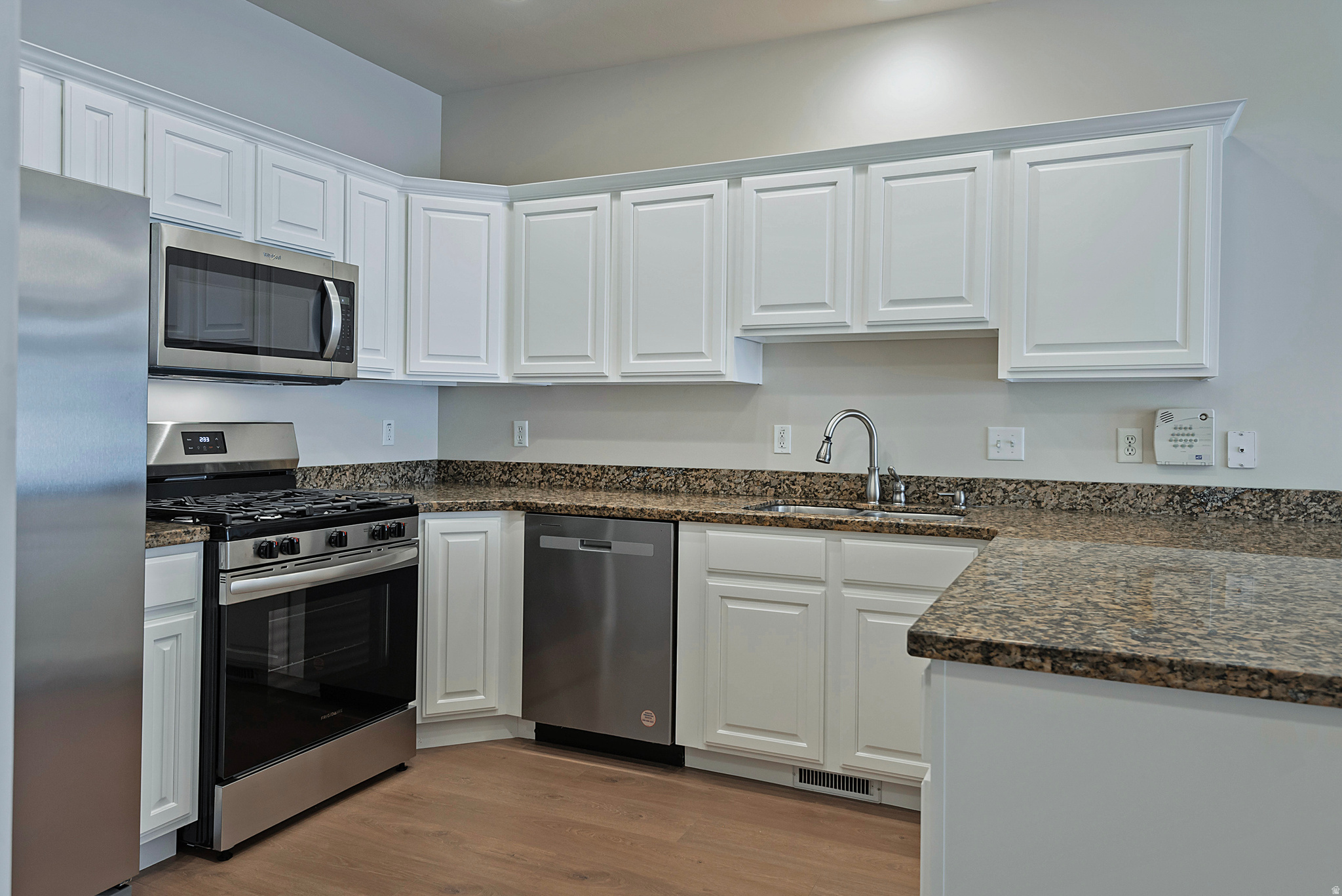 MAPLE RIDGE - Residential