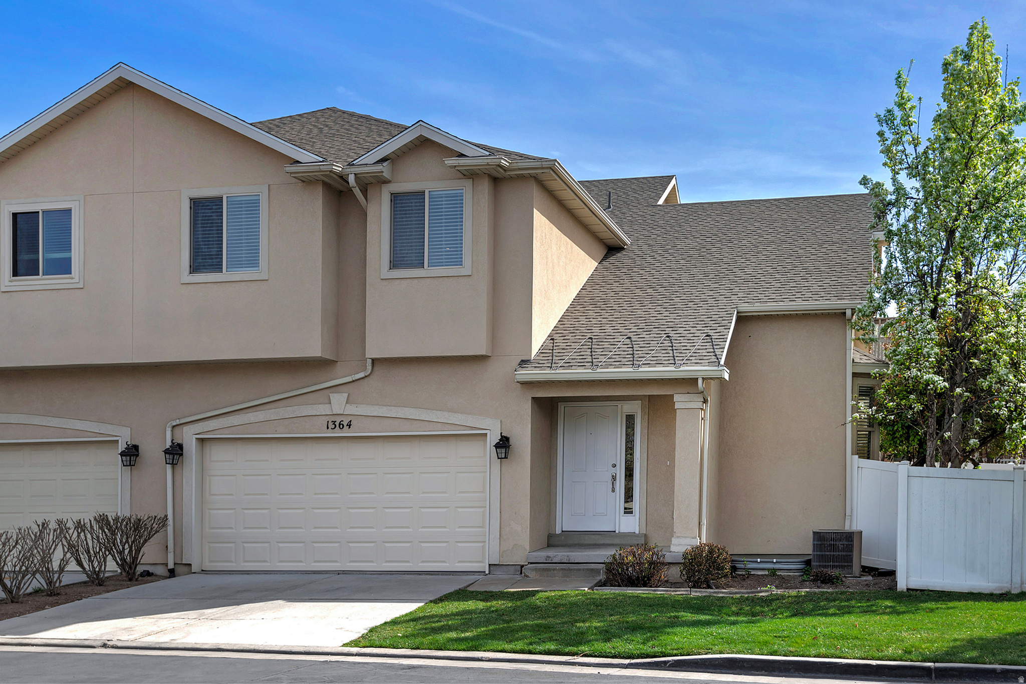 MAPLE RIDGE - Residential