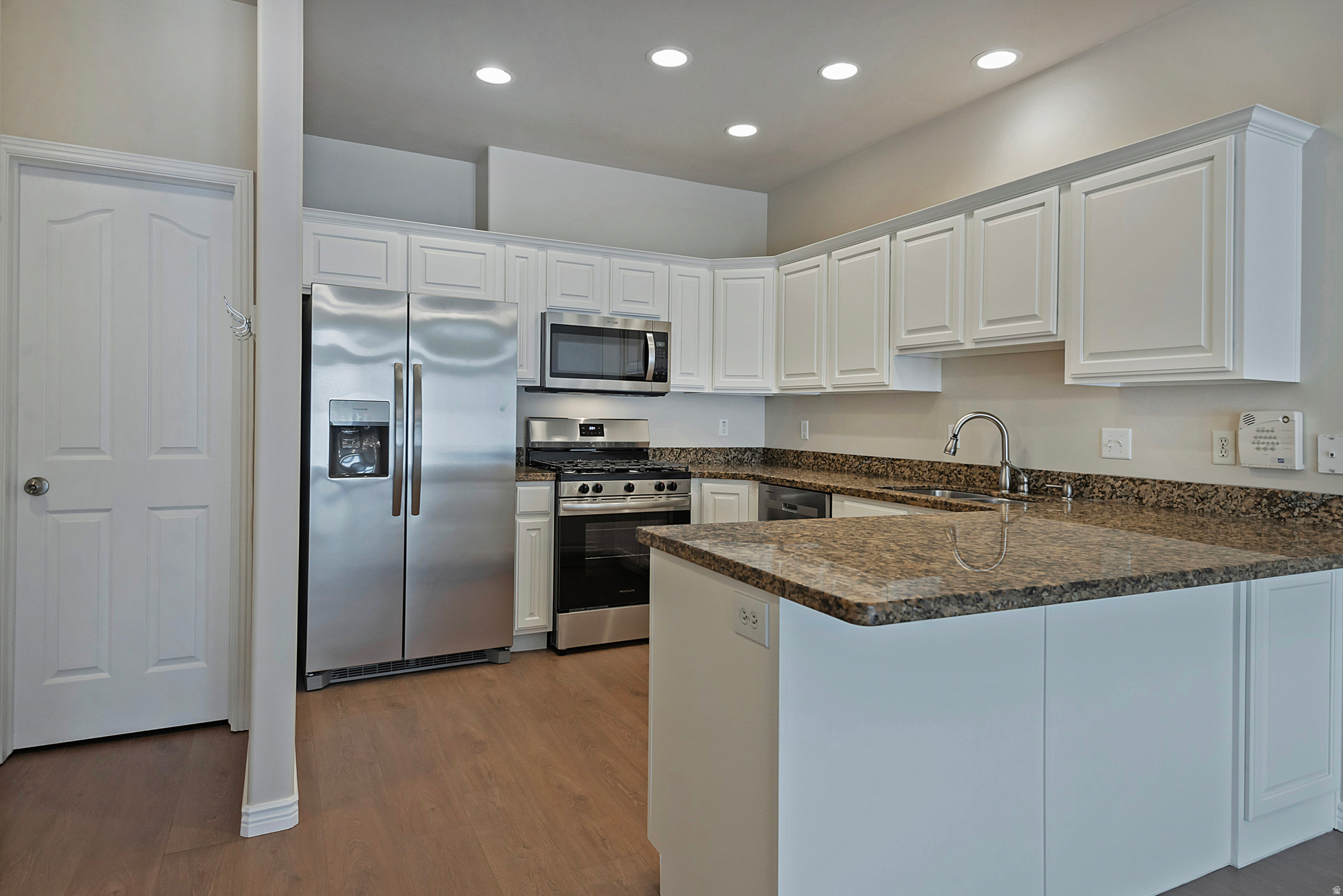 MAPLE RIDGE - Residential